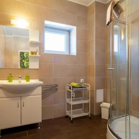 Avanti - Avanti Tutti Apartman